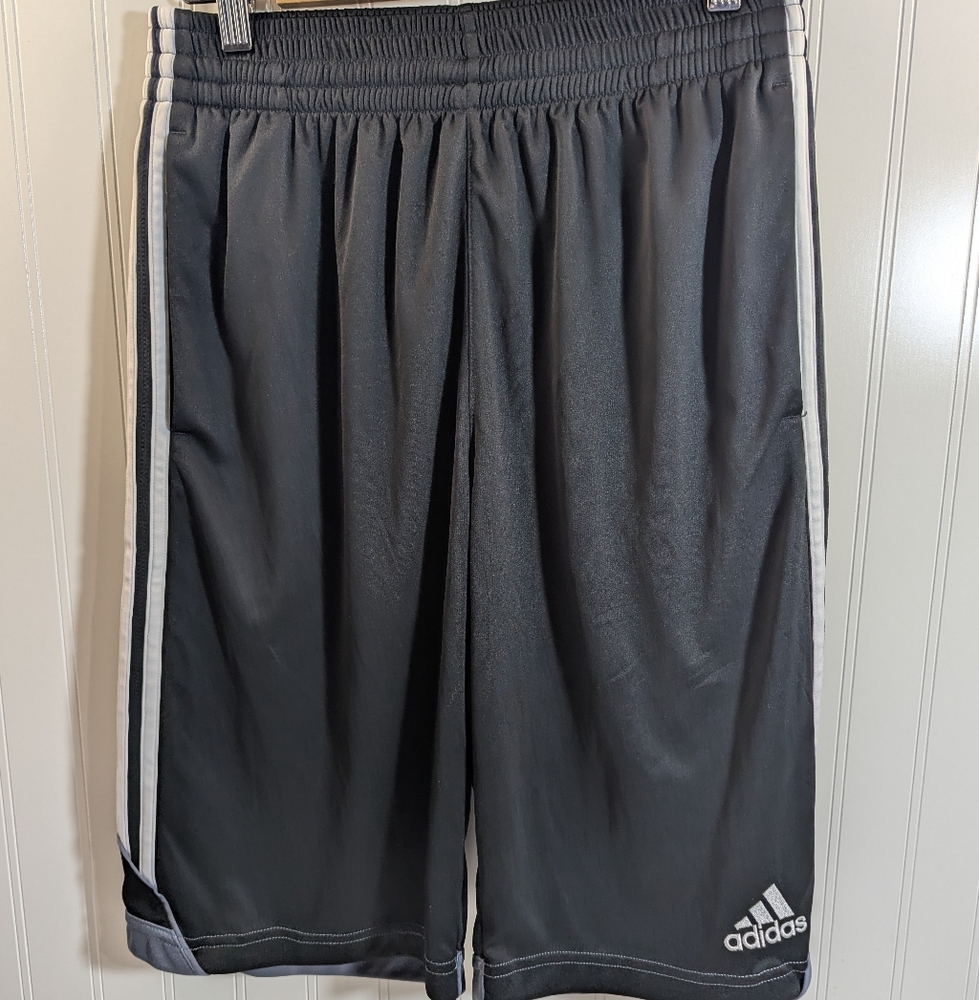 Adidas Men's Black And White With Gray Accent Basketball Shorts Size Medium